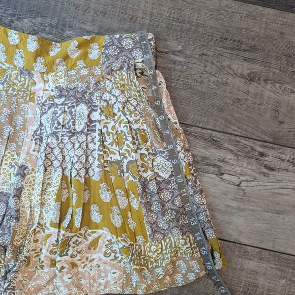 Maeve by Anthropologie Floral Pattern Shorts Sz L - Picture 7 of 10